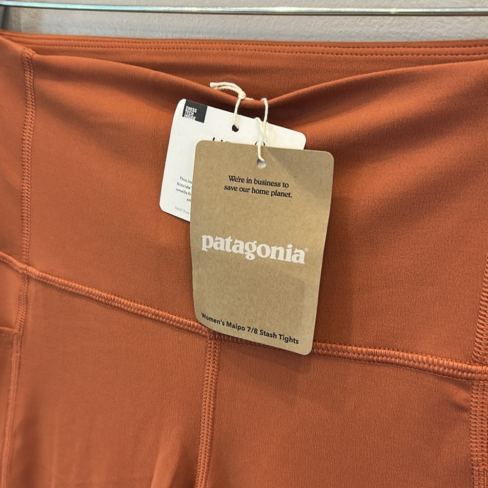 NWT Women’s Patagonia Maipo 7/8 Tights Leggings Workout Pants - Burl Red - Picture 3 of 9